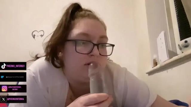 Image 6 of pheonix_inferno Stream on Chaturbate on 16 months ago