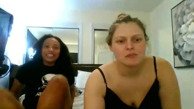 Image 2 of phia123 Stream on Chaturbate on 20 months ago