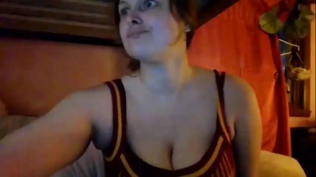 Image 4 of phia123 Stream on Chaturbate on 18 months ago