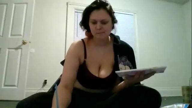 Image 12 of phia123 Stream on Chaturbate on 14 months ago