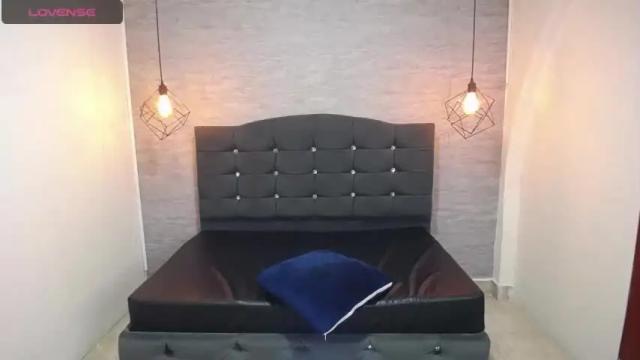 Image 6 of philia_shekinah Stream on Chaturbate on 17 months ago