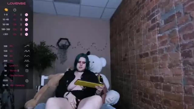 Image 11 of phodreny_ Stream on Chaturbate on 18 months ago