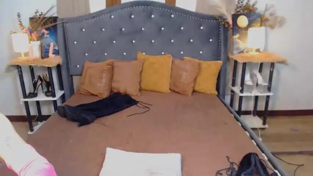 Image 6 of phoebe_star Stream on Chaturbate on 16 months ago