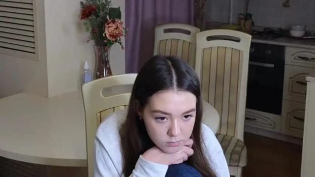 Image 10 of phoebeelliott Stream on Chaturbate on 18 months ago
