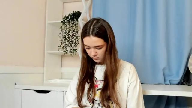 Thumbnail 1, phoebeelliott's Stream at Chaturbate, 17 months ago