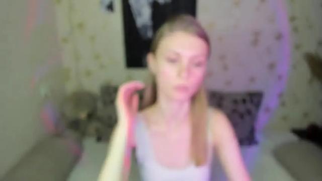 Image 2 of phoebepaw Stream on Chaturbate on 12 months ago