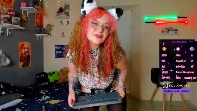 Image 12 of phoenix_angell Stream on Chaturbate on 3 months ago