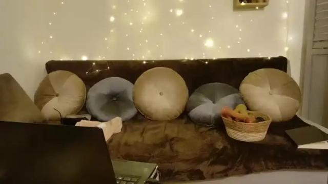 Image 10 of phryna84 Stream on Chaturbate on 18 months ago