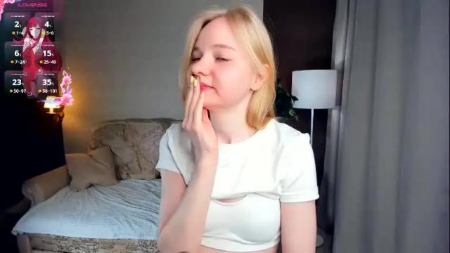 Image 11 of phyllisearney Stream on Chaturbate on 29 days ago