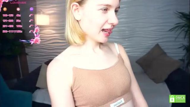 Image 4 of phyllisearney Stream on Chaturbate on 25 days ago