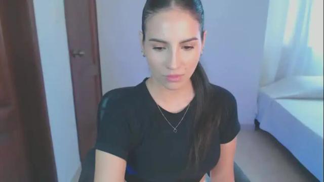 Image 11 of pia_ranses Stream on Chaturbate on 3 days ago