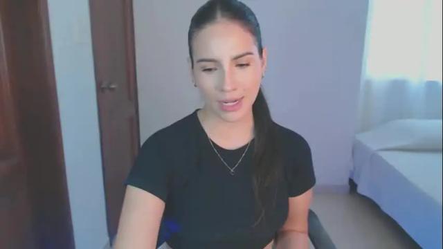 Image 4 of pia_ranses Stream on Chaturbate on 3 days ago