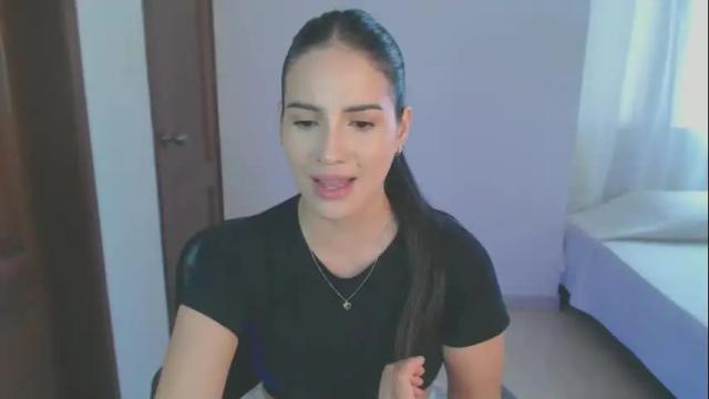 Image 8 of pia_ranses Stream on Chaturbate on 3 days ago