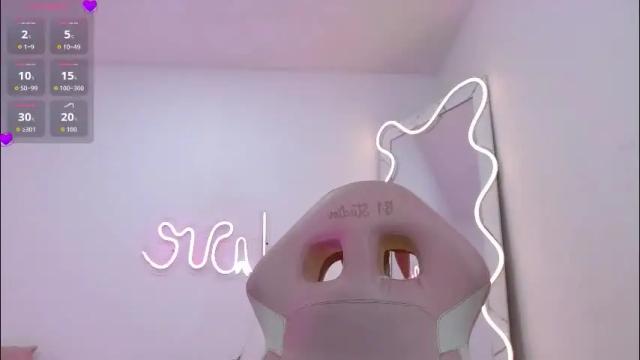 Image 4 of pia_tay Stream on Chaturbate on 2 months ago