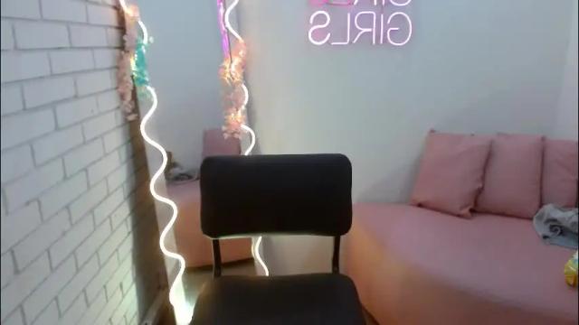 Image 7 of pia_tay Stream on Chaturbate on 1 month ago