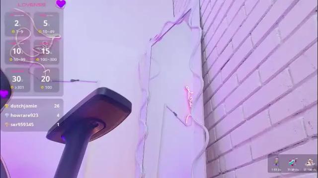 Image 4 of pia_tay Stream on Chaturbate on 1 month ago