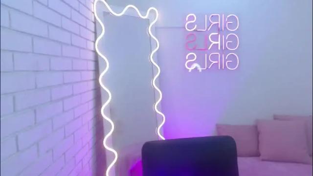 Image 12 of pia_tay Stream on Chaturbate on 28 days ago