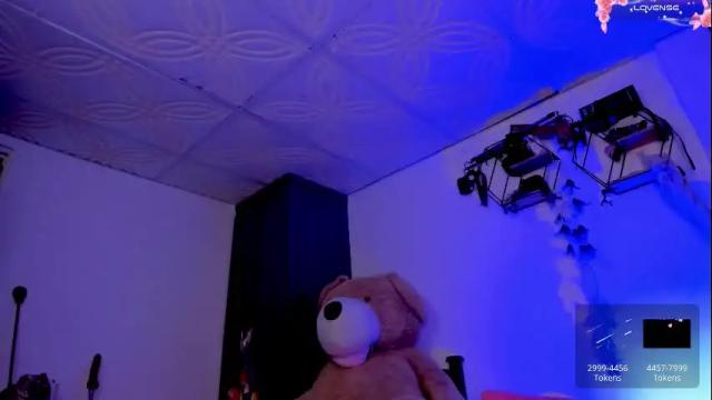 Image 4 of piafisher_ Stream on Chaturbate on 6 days ago