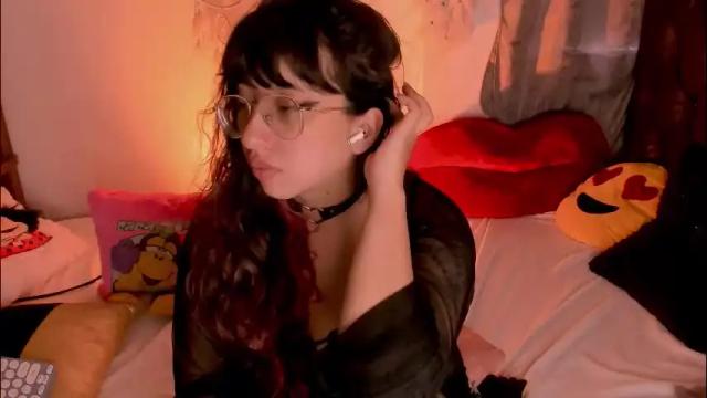 Image 3 of piafisher_ Stream on Chaturbate on 1 month ago