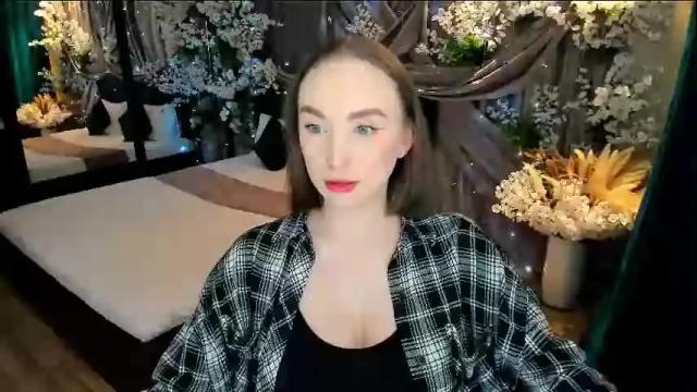 Image 2 of pieceofinspiration Stream on Chaturbate on 1 month ago