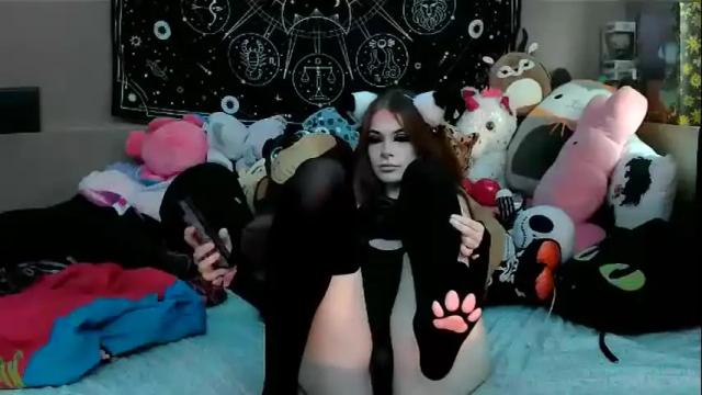 Image 2 of piercedupvamp Stream on Chaturbate on 15 months ago