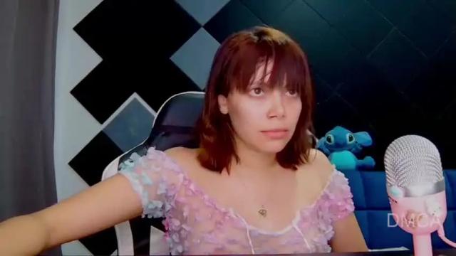 Image 8 of piixiie_d_oll Stream on Chaturbate on 15 months ago