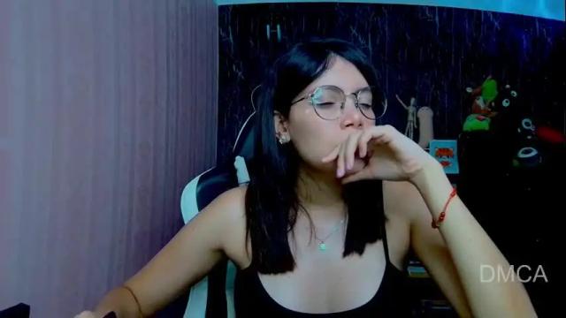 Image 4 of piixiie_d_oll Stream on Chaturbate on 2 months ago