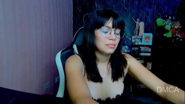 Image 7 of piixiie_d_oll Stream on Chaturbate on 14 days ago