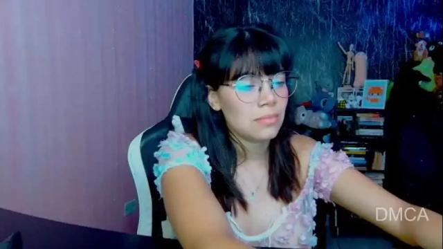 Image 12 of piixiie_d_oll Stream on Chaturbate on 6 days ago