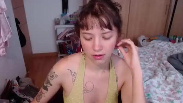 Image 12 of pikawiii Stream on Chaturbate on 15 months ago