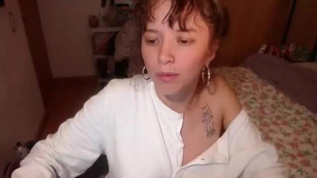Image 7 of pikawiii Stream on Chaturbate on 14 months ago