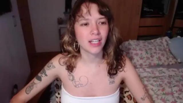 Image 6 of pikawiii Stream on Chaturbate on 13 months ago