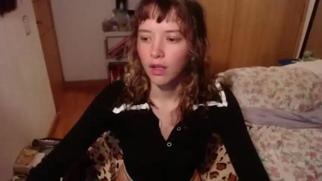 Image 11 of pikawiii Stream on Chaturbate on 12 months ago