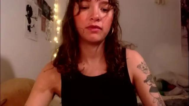 Image 2 of pikawiii Stream on Chaturbate on 5 months ago