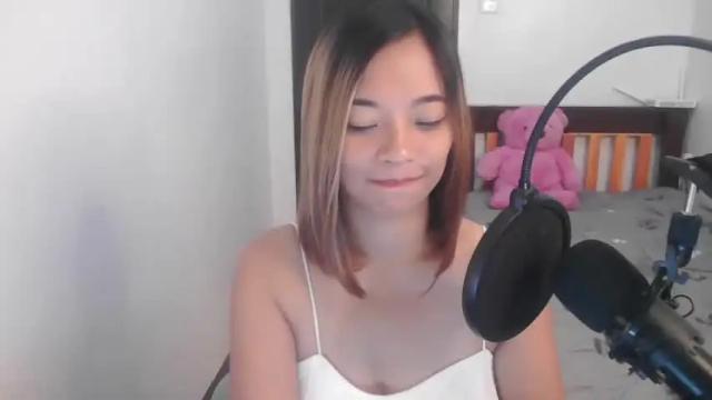 Image 3 of pinay_beauty14 Stream on Chaturbate on 13 months ago