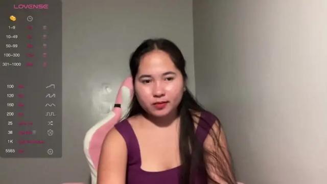 Image 6 of pinay_roxanne Stream on Chaturbate on 15 months ago