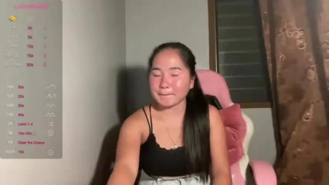 Image 12 of pinay_roxanne Stream on Chaturbate on 15 months ago