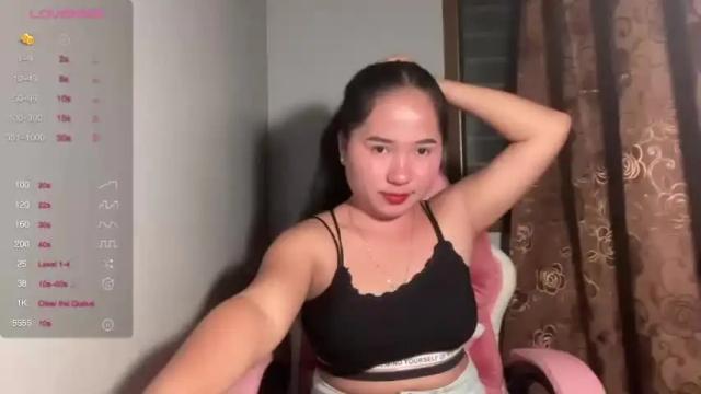 Image 4 of pinay_roxanne Stream on Chaturbate on 15 months ago