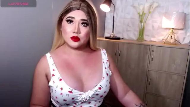 Image 4 of pinaymilker Stream on Chaturbate on 17 months ago