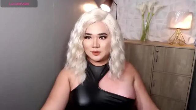 Image 2 of pinaymilker Stream on Chaturbate on 16 months ago