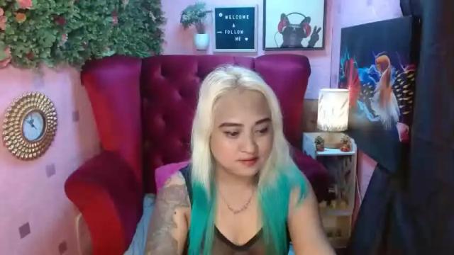 Image 3 of pinaynextdoor24 Stream on Chaturbate on 12 months ago