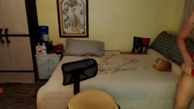 Image 6 of pinaysluttyaira Stream on Chaturbate on 13 months ago