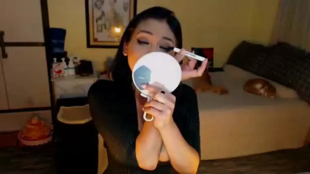 Image 2 of pinaysluttyaira Stream on Chaturbate on 2 months ago