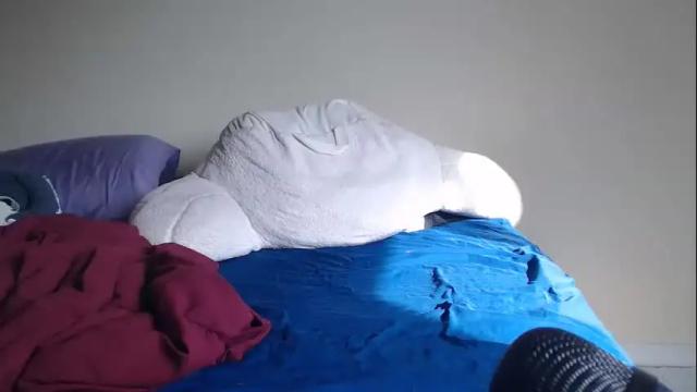 Image 11 of pineapletwist Stream on Chaturbate on 21 months ago