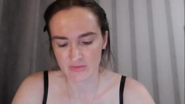 Image 2 of pineapple__mood Stream on Chaturbate on 4 days ago