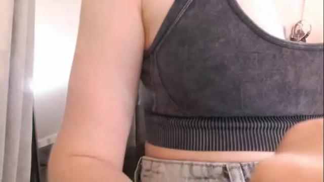 Image 3 of pineapple__mood Stream on Chaturbate on 16 days ago