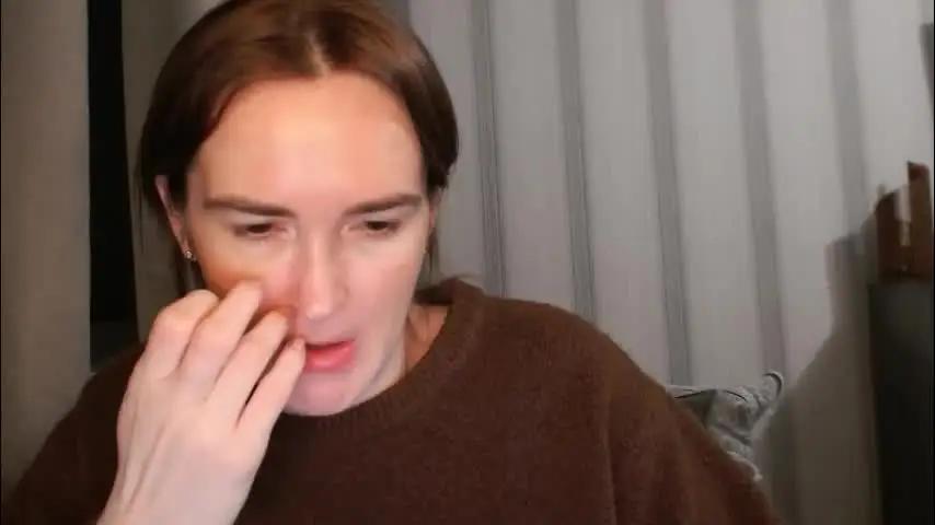 pineapple__mood Chaturbate