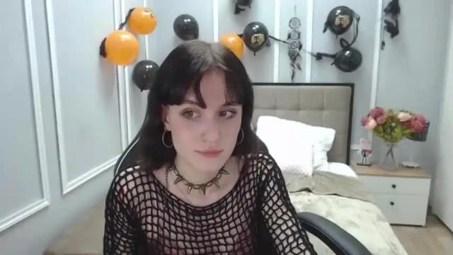 Image 2 of pink_barbie_ Stream on Chaturbate on 19 months ago