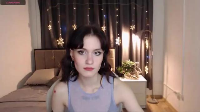 Image 2 of pink_barbie_ Stream on Chaturbate on 11 months ago