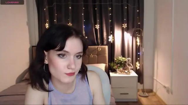 Image 5 of pink_barbie_ Stream on Chaturbate on 11 months ago